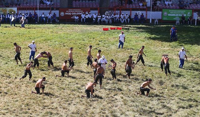 663. Tarihi Kırkpınar Yağlı Güreşleri'nde son gün müsabakaları başladı