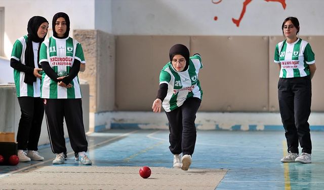 Bocce Çim Topu Milli Takımı'nın 12 kişilik kadrosunun 8'i Samsun'daki liseden çıktı