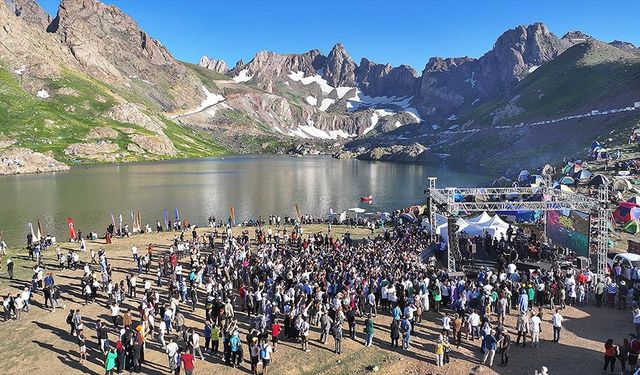 Hakkari'de düzenlenen "6. Cilo Fest" etkinliklerle devam ediyor