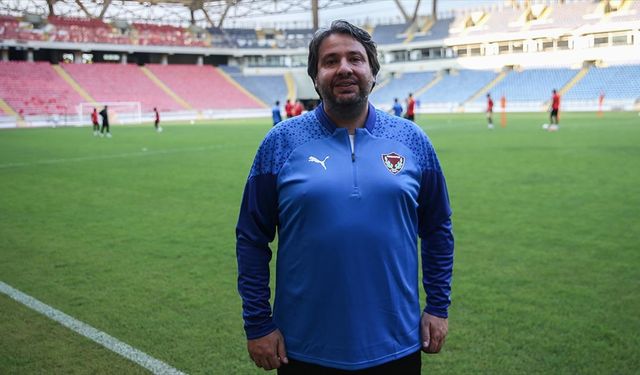 Hatayspor Teknik Direktörü Pulat, mücadele seviyesi yüksek bir takım oluşturma peşinde