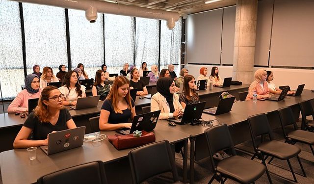 Kadınlar yapay zeka eğitimiyle Gaziantep sanayisine güç katacak