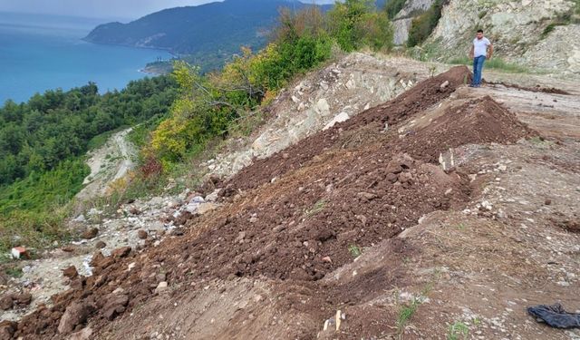 Kastamonu'da seyir alanına kaçak dökülen çöp ve molozlar temizlendi