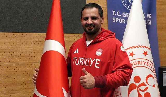 İbrahim Bölükbaşı, güreş ile başladığı spor hayatını judoda altın ile taçlandırdı