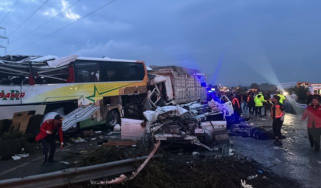 Mersin'de 13 kişinin öldüğü kazada otobüs şoförünün ihmalleri iddianamede