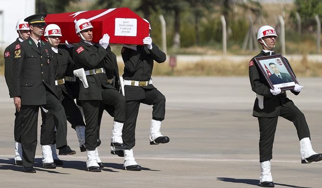 Şehit Onur Çapan'ın naaşı Isparta'ya uğurlandı