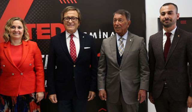 Bitlis'te "TEDx Bitlis Beşminare Youth Fark Yaratanlar" etkinliği düzenlendi