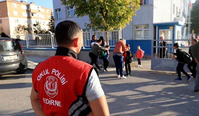 Edirne'de "okul polisi" hem velilere hem öğrencilere güven veriyor