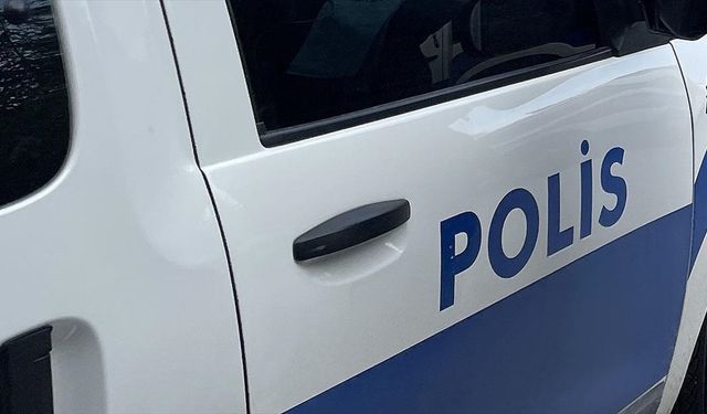 İzmir merkezli FETÖ operasyonunda 12 kişi gözaltına alındı