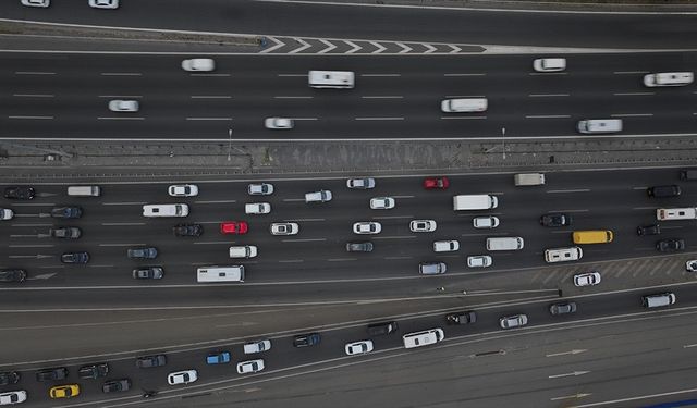 Trafiğe ekimde 209 bin 401 taşıtın kaydı yapıldı