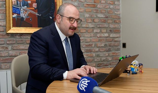 TBMM Komisyon Başkanı Varank'ın favorisi "Uzaya uğurlarken" oldu