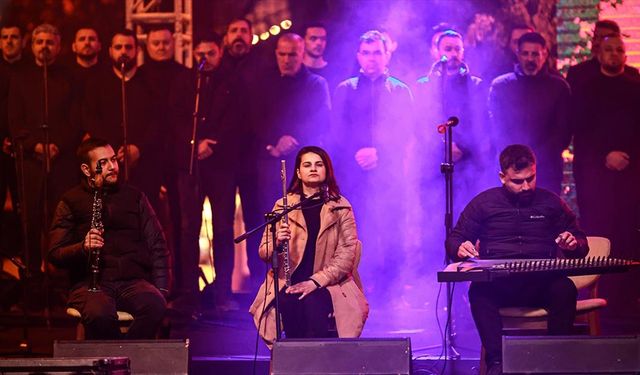 Antakya Medeniyetler Korosu, depremin vurduğu Hatay'a şarkılarla moral veriyor
