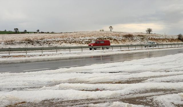 Tekirdağ'da dolu etkili oldu