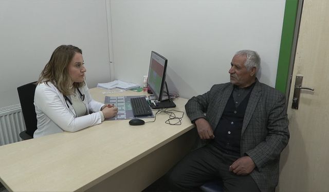 Ailesinin desteğiyle, 20 yıldır tiryakisi olduğu sigarayı bıraktı