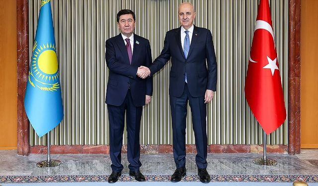 TBMM Başkanı Kurtulmuş, Meclis'te Kazakistan Parlamentosu Meclis Başkanı Koşanov ile görüştü