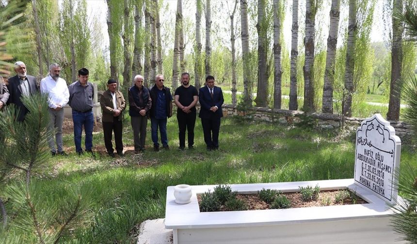 AA muhabiri Abdulkadir Nişancı, vefatının 4. yılında mezarı başında anıldı