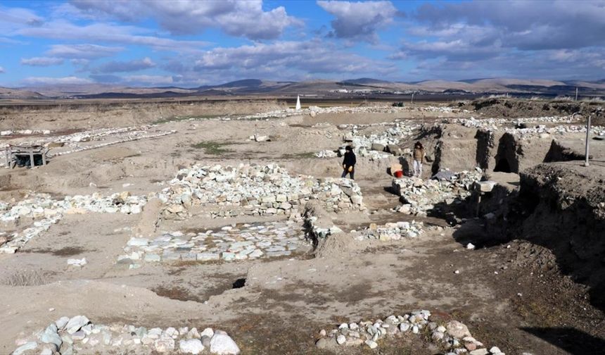 Amasya'daki Oluz Höyük kazılarında Medler'e ait yeni kalıntılar bulundu