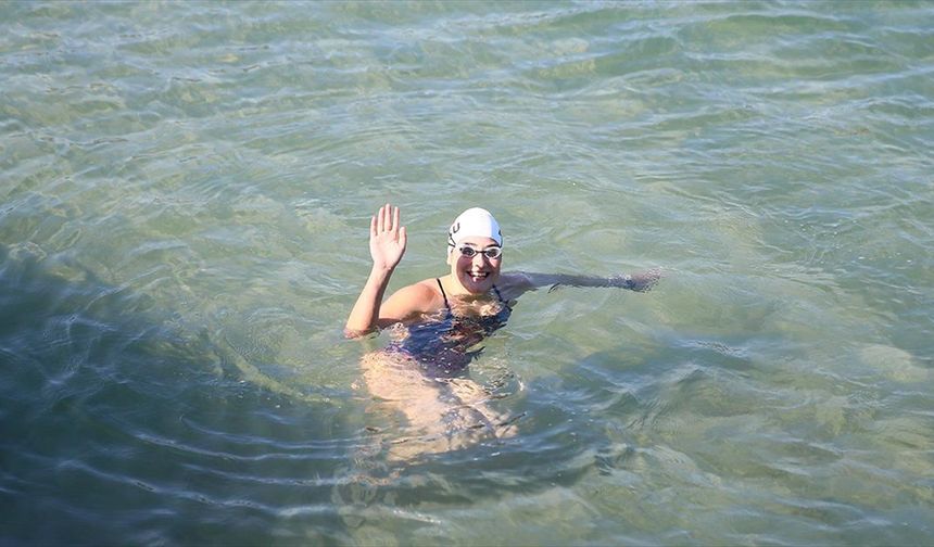 Yüzücü Aysu Türkoğlu, "Cook Boğazı" geçişi için Yeni Zelanda'ya gidiyor