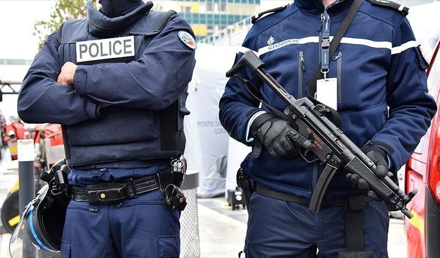 Fransa'da terör örgütü PKK'nın finanse edilmesiyle bağlantılı 8 kişi gözaltına alındı
