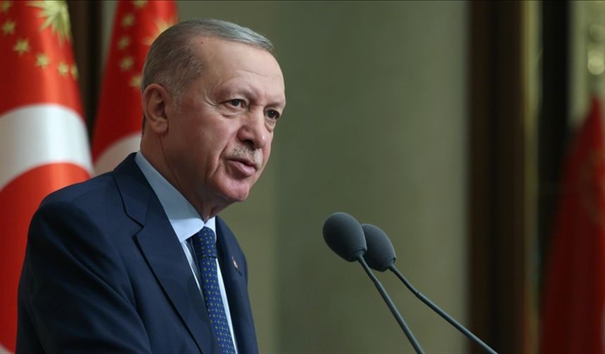 Cumhurbaşkanı Erdoğan: Batılı yöneticilerin Gazze katliamlarında takındığı ikiyüzlü politikaları ibretle takip ediyoruz