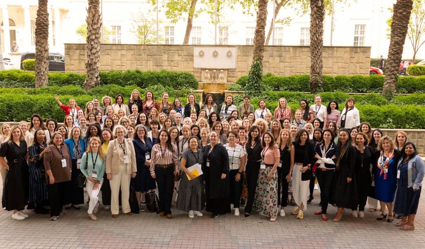 "EY Girişimci Kadın Liderler Programı" konferansı İstanbul'da düzenlendi