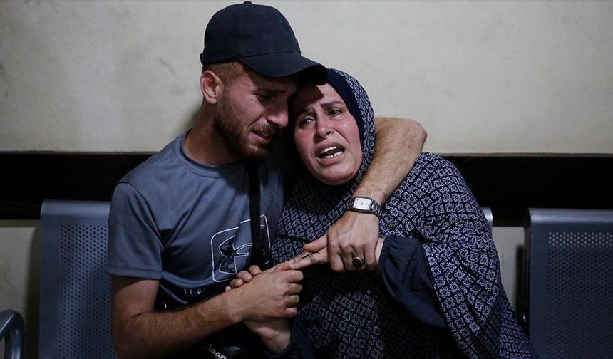 İsrail'in, Gazze'ye düzenlediği saldırılarda biri gazeteci çok sayıda kişi öldü