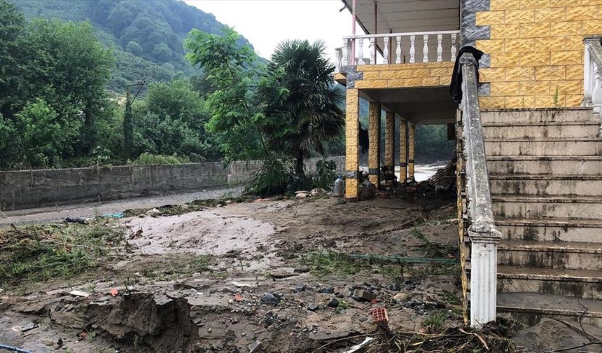 Ordu'da yağışın etkili olduğu iki ilçede hasar tespiti yapılıyor