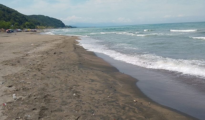 Zonguldak Karadeniz Ereğli'de denize girilmesine izi verilmiyor