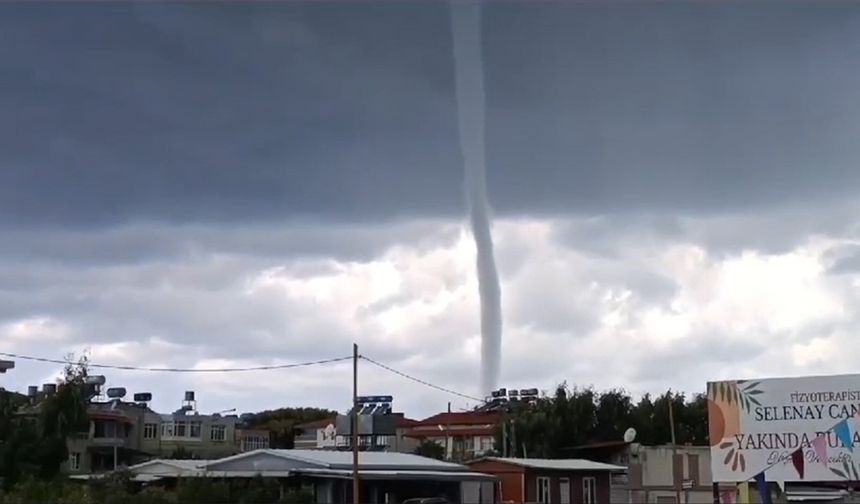 Hatay'da denizde oluşan hortum görüntülendi