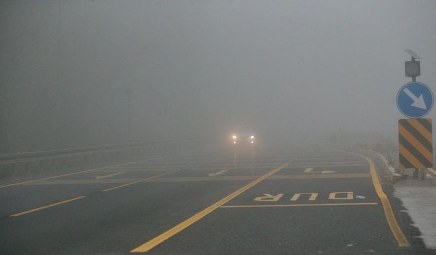 Bolu Dağı'nda sis nedeniyle görüş mesafesi azaldı