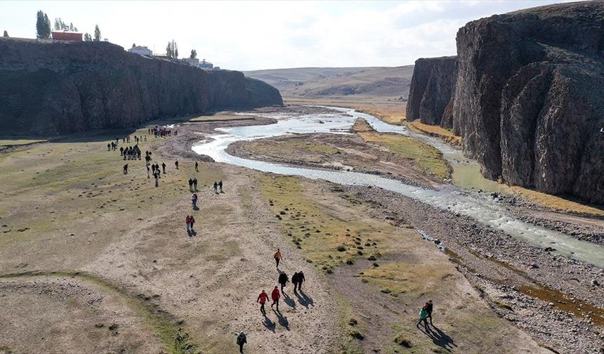 Güven ortamının sağlandığı Ağrı'da tarihi ve doğal güzellikler turistlerin rotasında