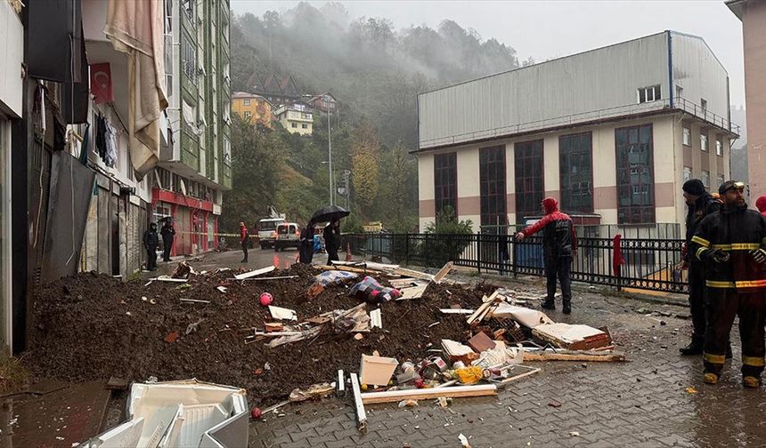 Rize toprak kayması sonucu 1 kişi öldü, 4 kişi yaralandı