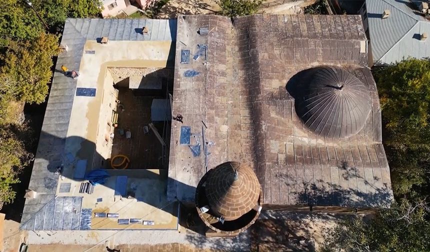 Van'daki tarihi İzzeddin Şir Camii ve Medresesi restore ediliyor