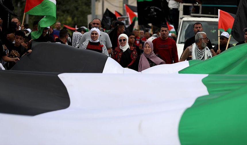 Batı Şeria’daki Filistinliler, 77'nci yıl dönümünde Nekbe'yi protesto etti