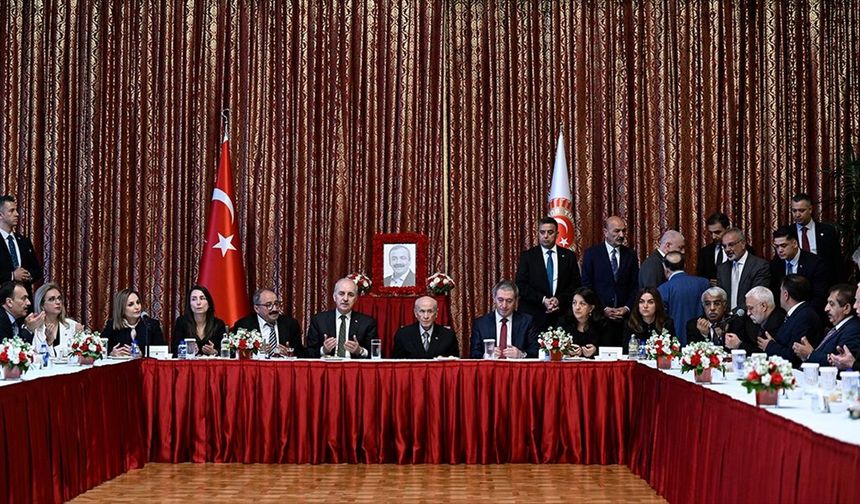 MHP Genel Başkanı Bahçeli'den Sırrı Süreyya Önder için DEM Parti'ye Meclis'te taziye ziyareti