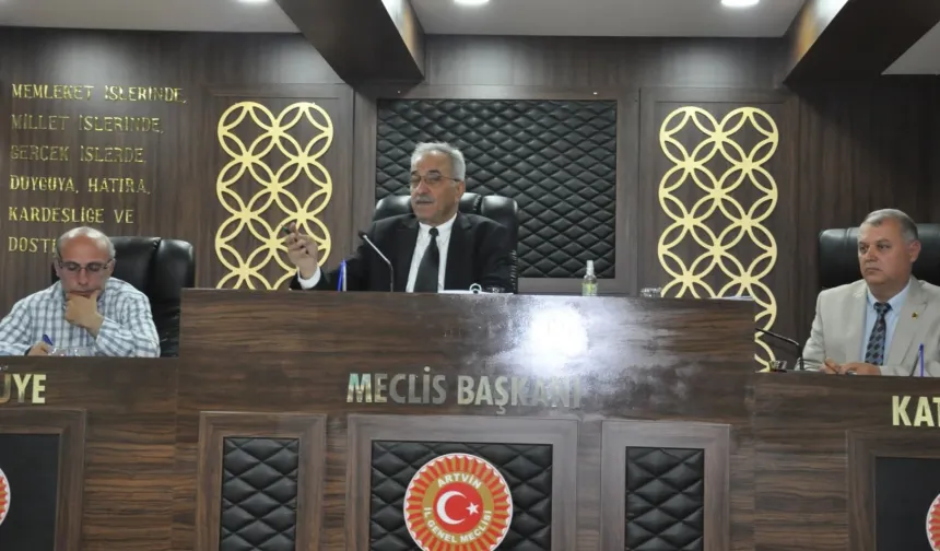 Artvin İl Özel İdaresi köy muhtarlarını dinledi