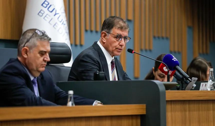 Başkan Tugay: Çöpün siyaseti olmaz